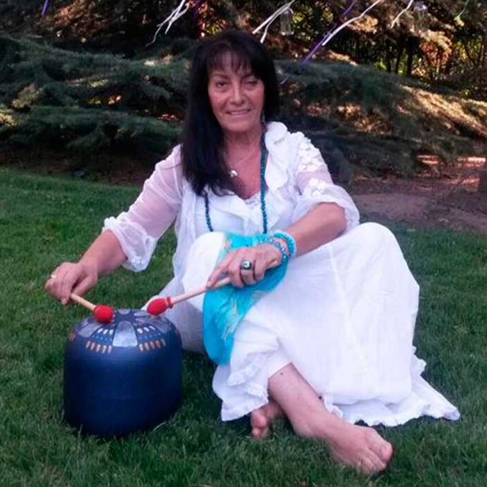 Luz In&eacute;s Flores